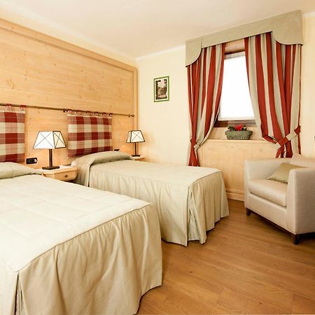 Hotel Edelweiss 3 Stelle Superior Брей-Червиния Экстерьер фото
