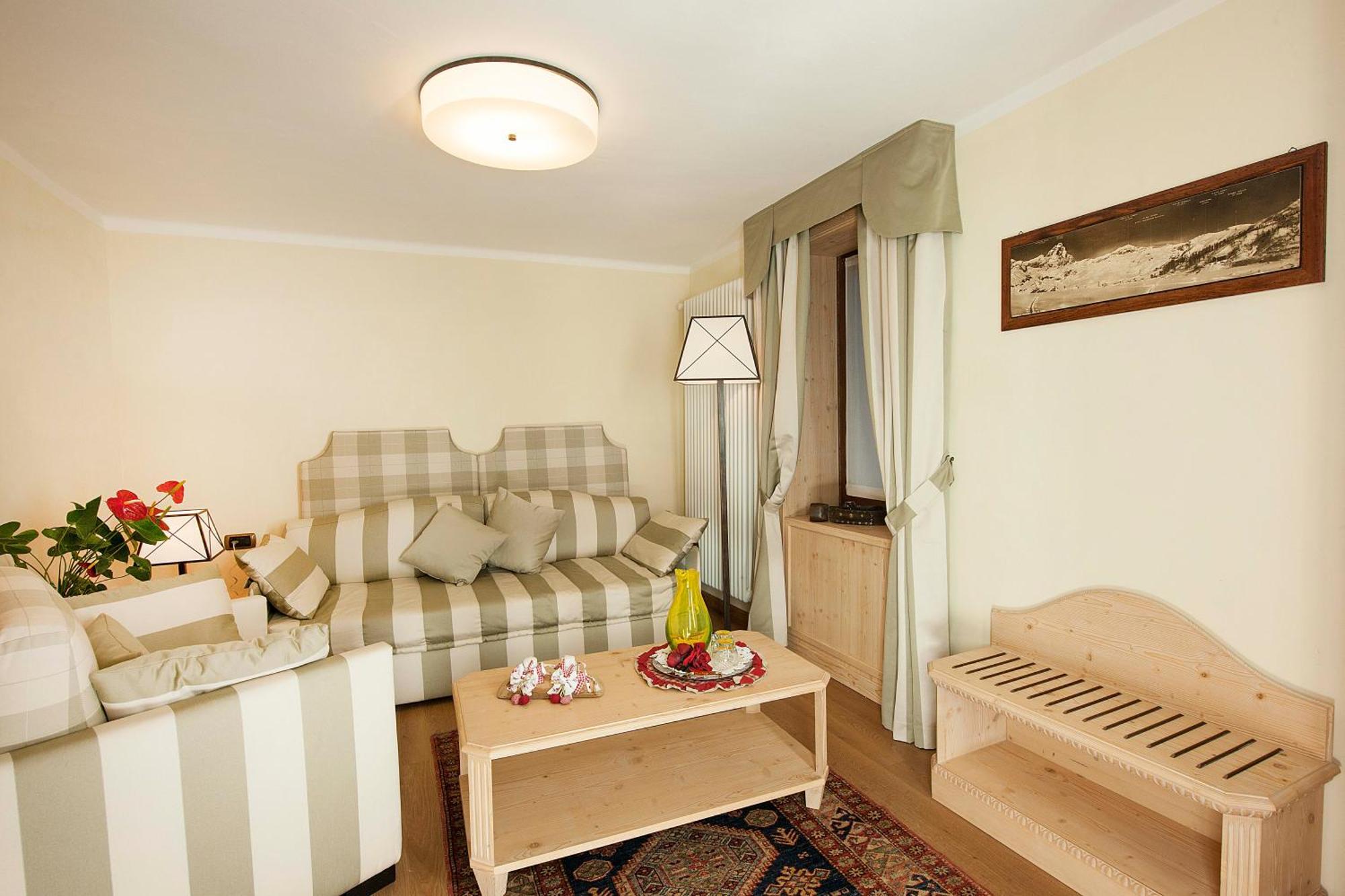 Hotel Edelweiss 3 Stelle Superior Брей-Червиния Экстерьер фото
