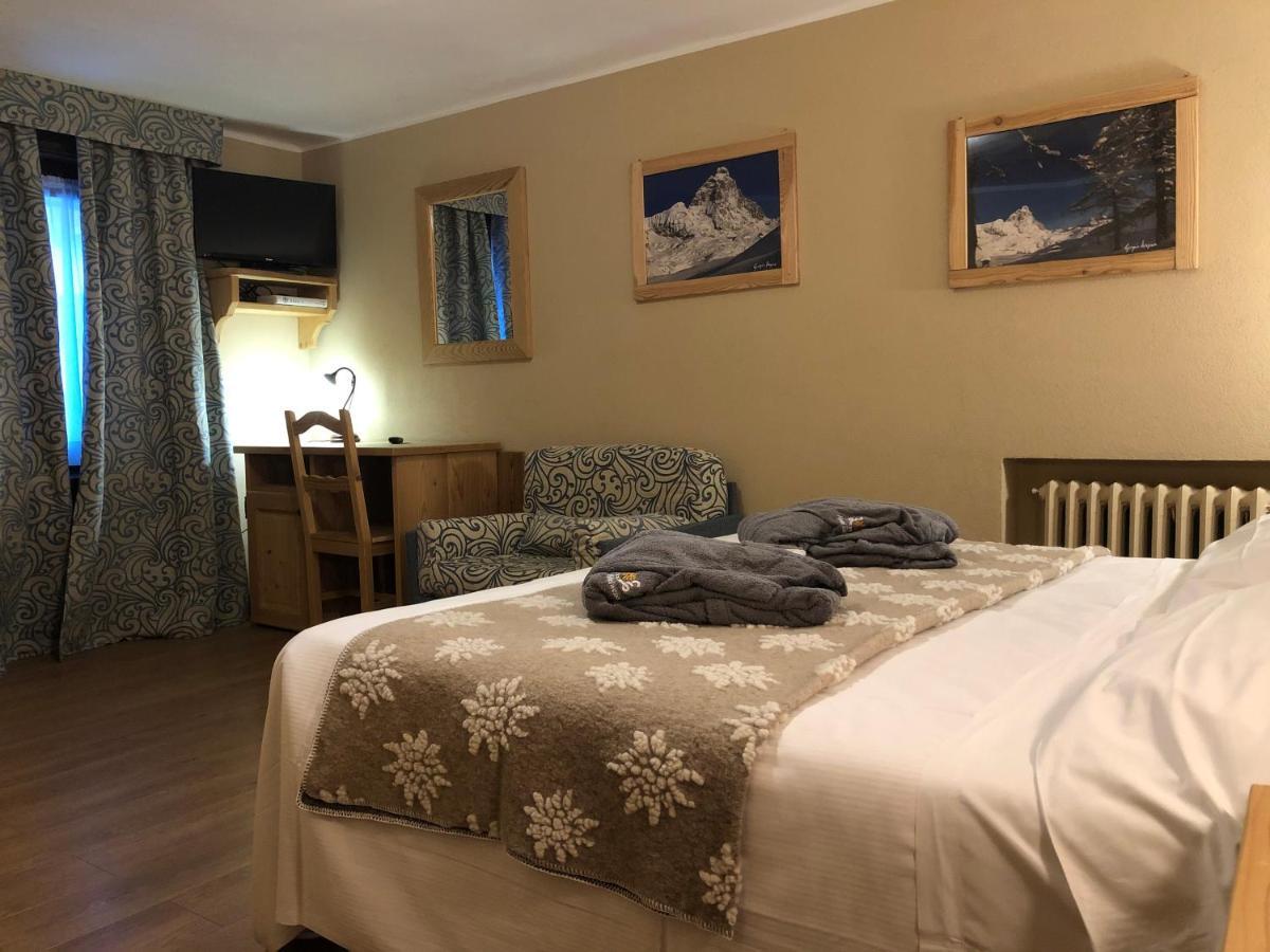 Hotel Edelweiss 3 Stelle Superior Брей-Червиния Экстерьер фото